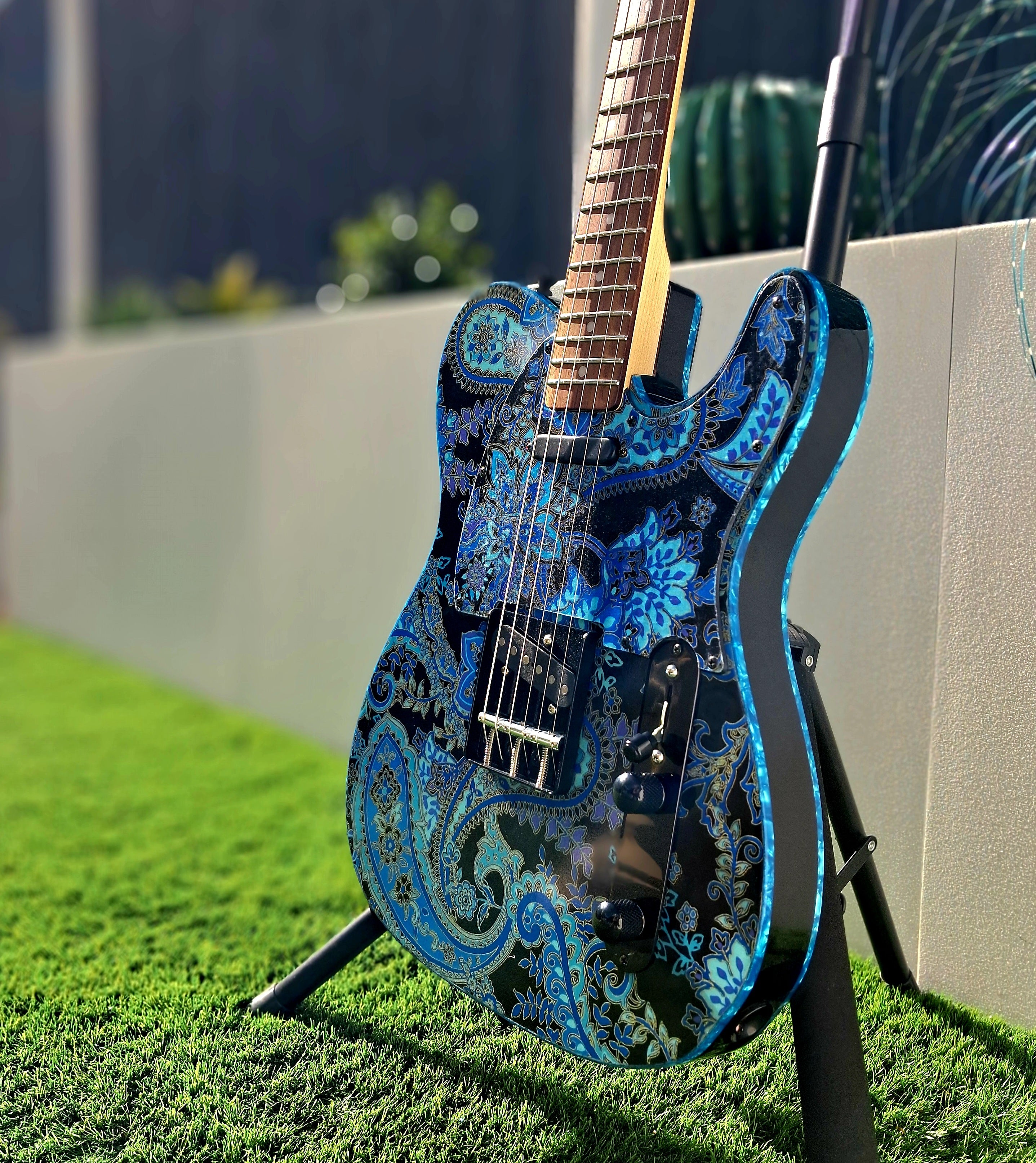 Patterned guitar body refinish